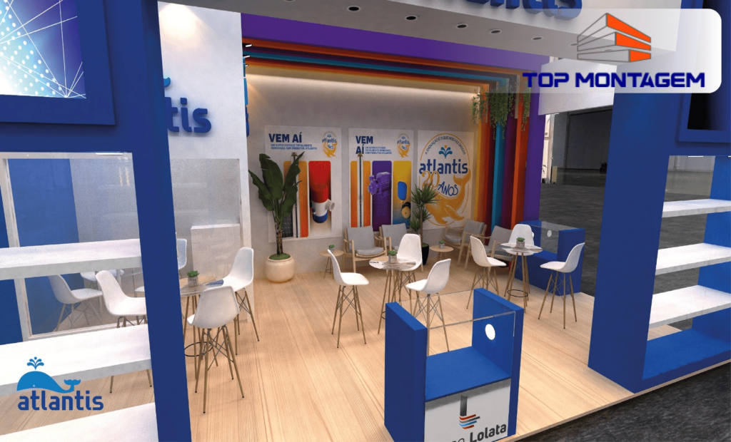 Detalhes internos do estande Atlantis na Feicon 2025, com áreas de networking e materiais ecológicos.
